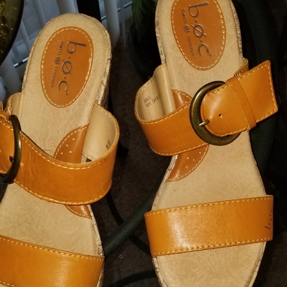 BOC Clogs - Picture 3 of 4